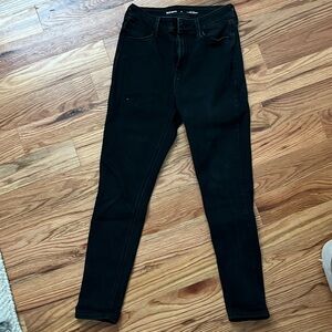 Black skinny jeans
